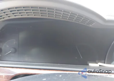 2008 Mercedes-Benz S 550 4Matic z USA, uszkodzony, nr VIN WDDNG86XX8A189255